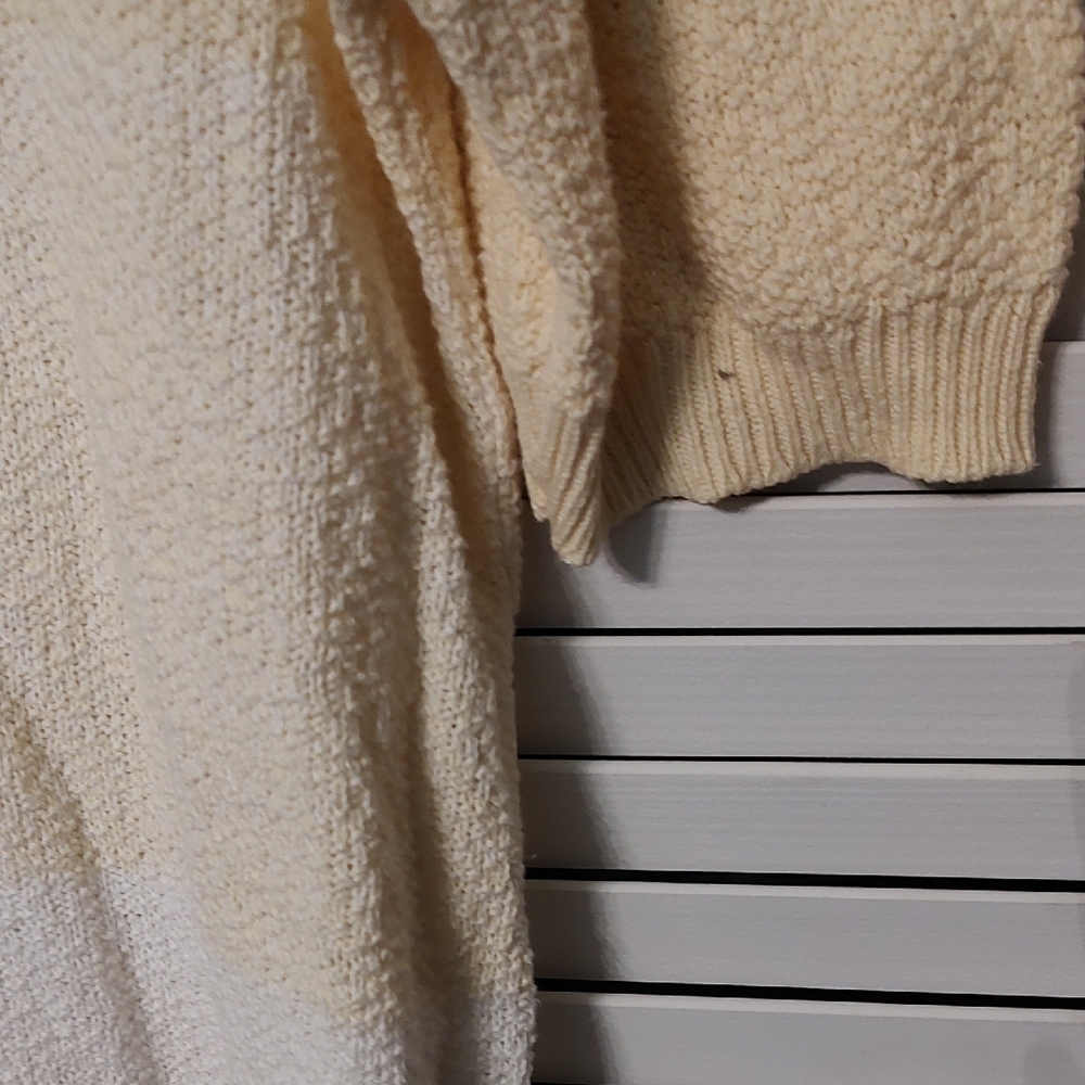 Yellow and White Crew Neck Color Block Sweater - Picture 4 of 4